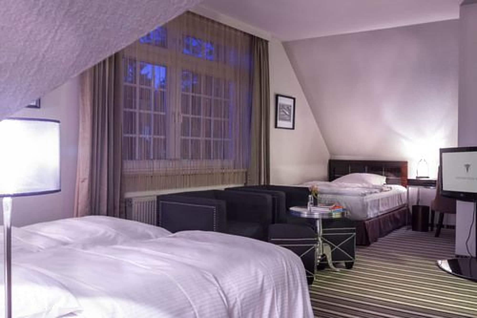 Boutique Hotel Poppenbuetteler Hof ฮัมบูร์ก ภายนอก รูปภาพ